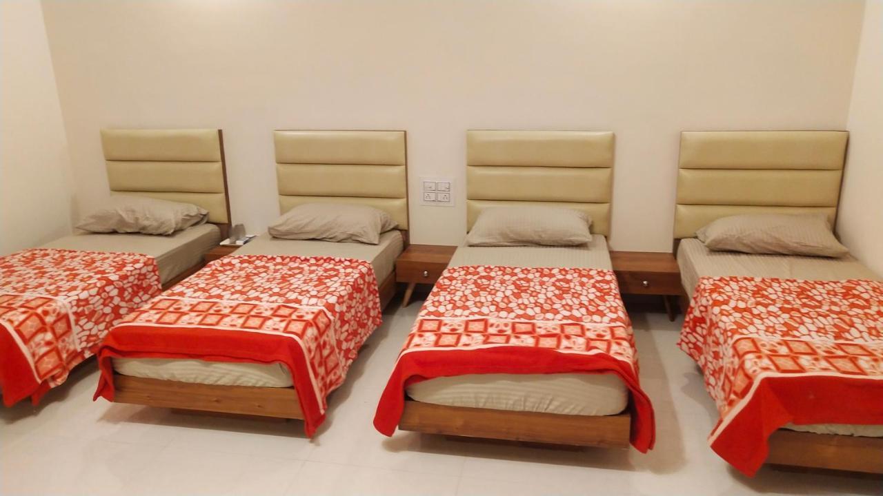 Hotel Kailash Virpur 外观 照片